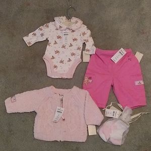 BNWT Disney's Winnie the pooh 4 piece set